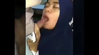 Bokep Indonesia Cewek Hijab Nyepong Sampai Croot - sexual intercourse pic porno sexjilbab