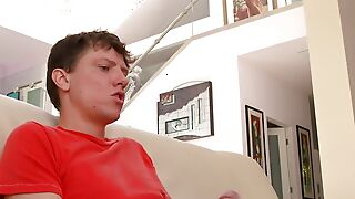 Rion assists his friend's mom, Mrs. Patti, with her computer issues and finds her famous cam show
