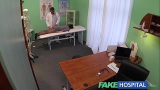 Fake hospital g spot massage receives hawt dark brown patient soaked