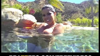 Curvy latin chick diamond kitty is screwed hard in her butt in the pool