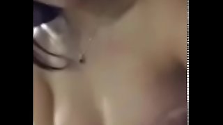 VU18.NET - School girl asia show her big boobs