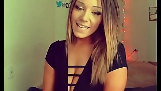 Cute Young Babe Pulls out Plug to Fuck Her Asshole on Cam - CamGirlsUntamed.com
