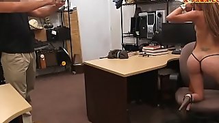 Amateur woman nailed by pervert pawn man at the pawnshop
