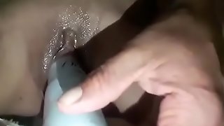 Morocha argentina se masturba con desodorante