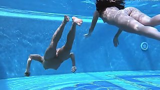 Jessica and Lindsay naked swimming in the pool