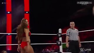 Nikki Bella vs Naomi. Raw 5 18 15.