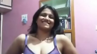 Desi aunty fingering in video chat